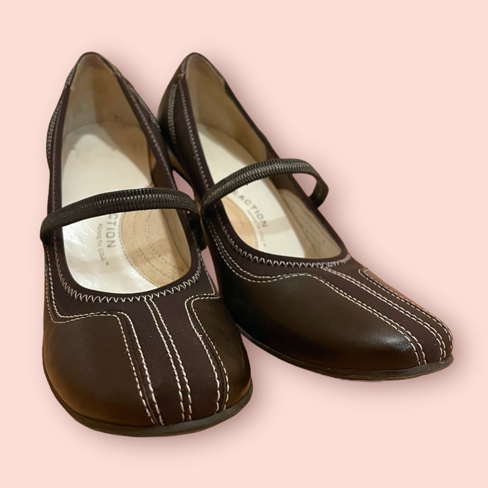 Kenneth Cole Reaction Brown Saddle-stitched Heel